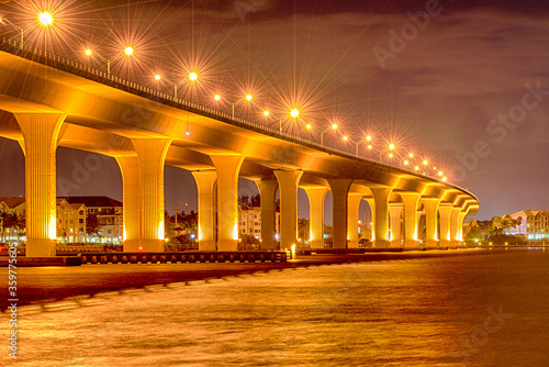 Roosevelt Bridge at night.