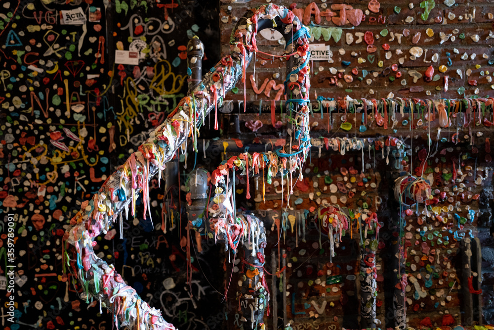 Obraz premium Gum on a wall in Seattle, Washington 