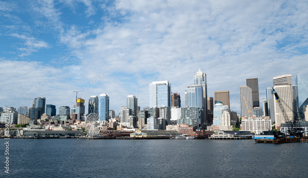 Naklejka premium Panoramic city view of downtown Seattle Washington Skyscrapers