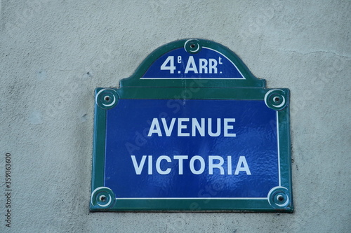 Avenue Victoria. Plaque de nom de rue. Paris. © Bruno Bleu
