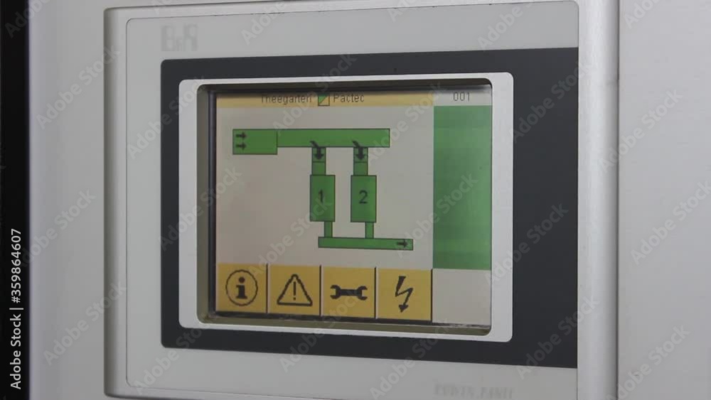 The monitor shows the operation of the conveyor at the factory. The monitor shows the operation of the conveyor at the factory.