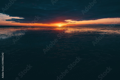 nieders  chsiches Wattenmeer im Sonnenuntergang