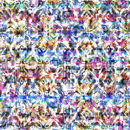 Geometric texture pattern with watercolor effect  © Graphics & textile