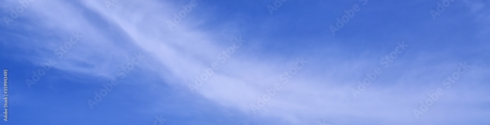 Obraz premium Blue sky and white clouds when sunny