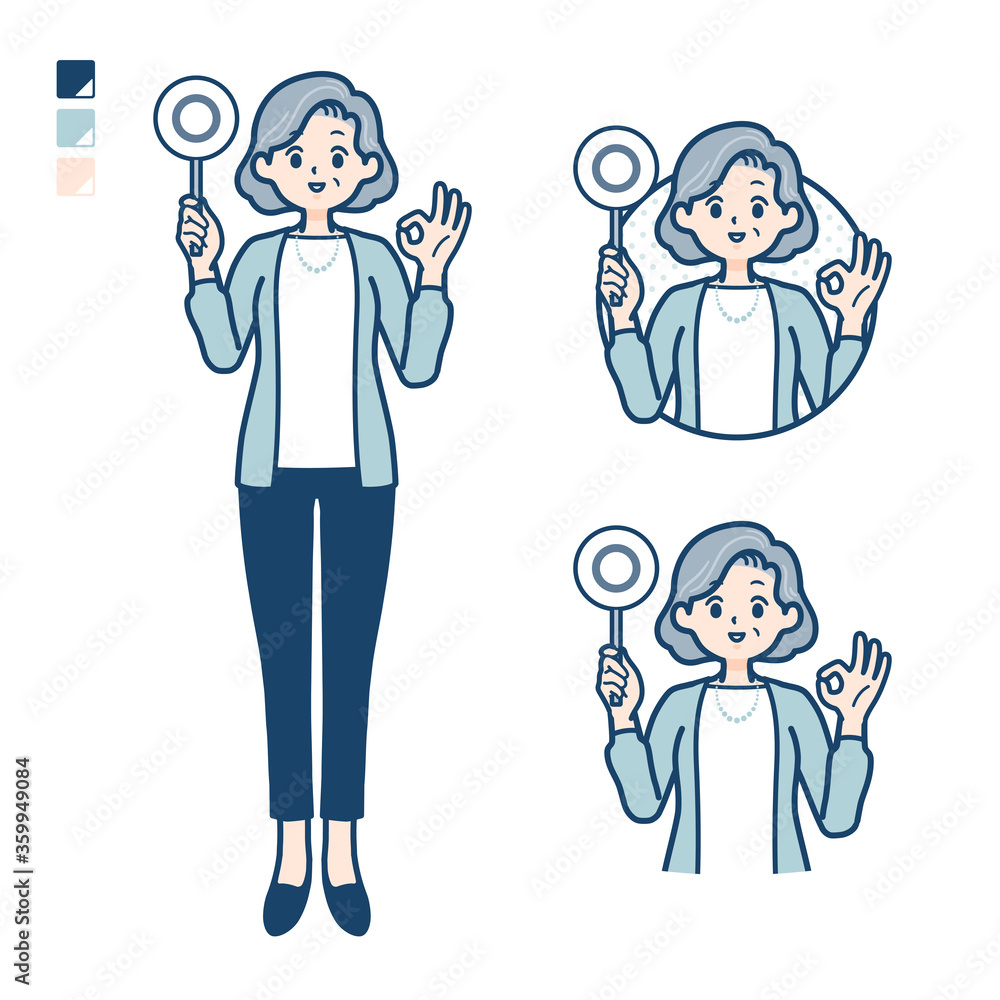 simple senior woman_circle-panel simple senior woman_circle-panel