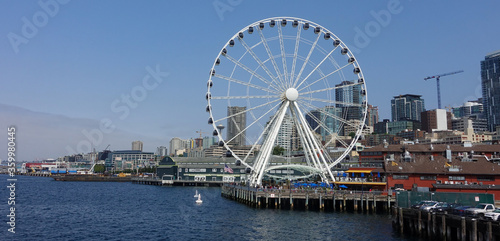 Seattle s Great Wheel on the waterfront skyline in Washington State.