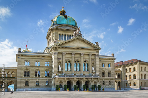 Federal Palace of Switzerland, Bern © borisb17
