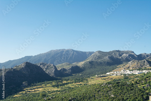 Fototapeta Naklejka Na Ścianę i Meble -  Paisajes de la sierra e Cadiz 