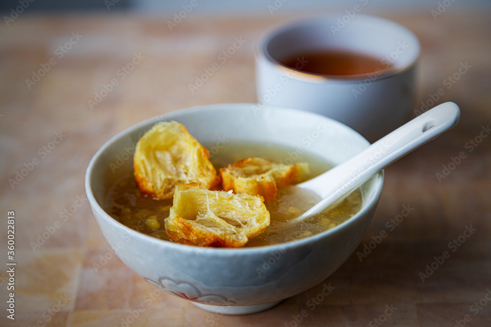 Singapore Dessert Mung Bean Tau Suan With Fried Dough Fritters Singapore Dessert Mung Bean Tau Suan With Fried Dough Fritters