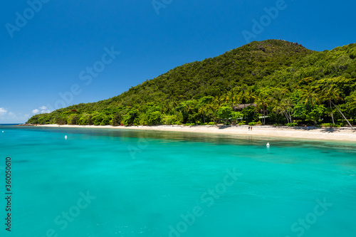 Fitzroy tropical Island beach in a sunny day © Maurizio