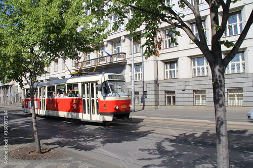 tram transport red electricity praha praga