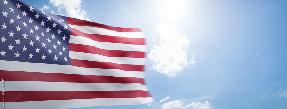 Obraz premium Amerika USA Fahne vor blauen Himmel