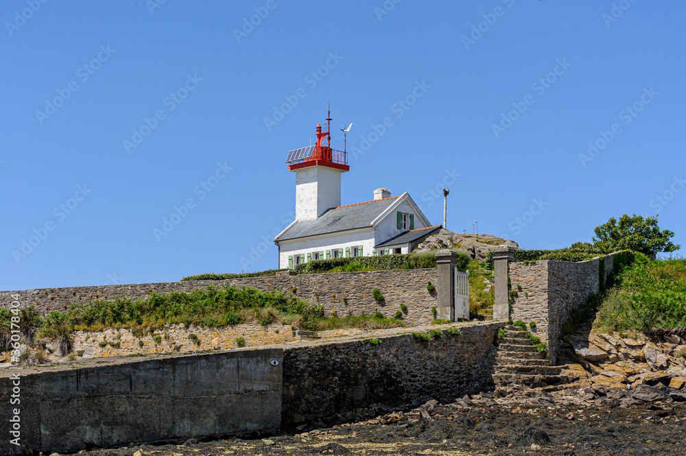 The flashing light on the tower of the island of Wrac'h in Brittany, not far from Plouguernau.