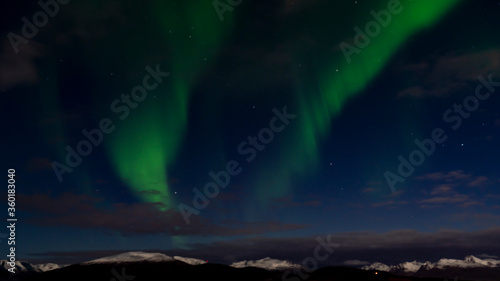 Polarlichter (aurora borealis) über Tromsö, Finnmark, Norwegen © Frank