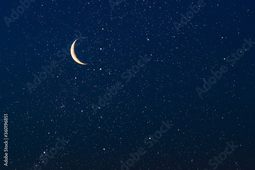 Fotografia Real sky with stars and crescent