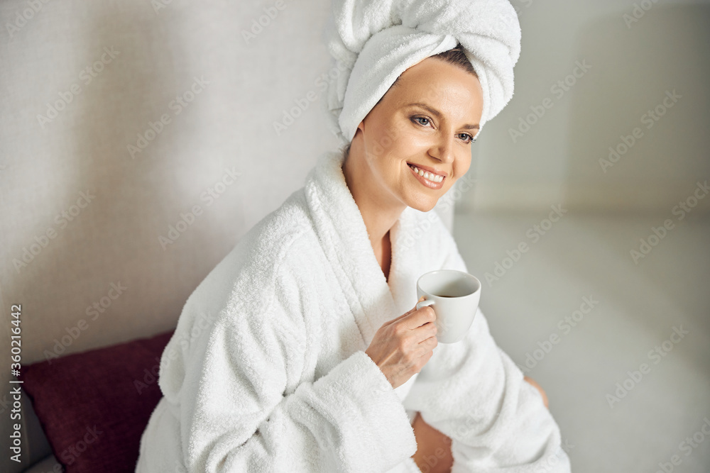 Beautiful lady relaxing in a spa salon Beautiful lady relaxing in a spa salon