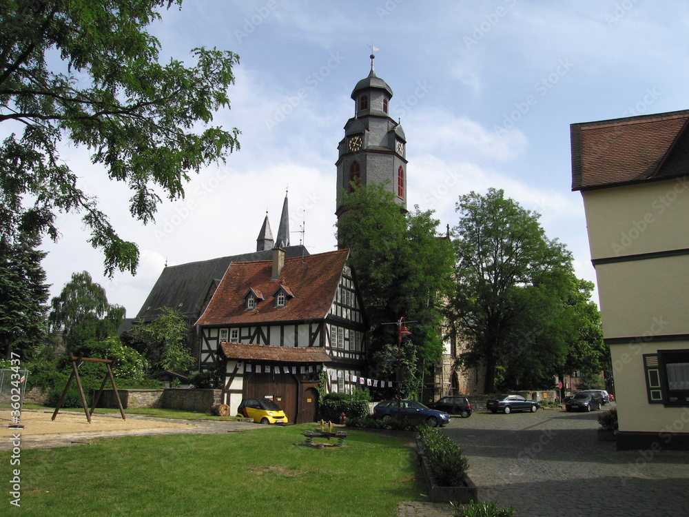 Kirchplatz mit Markuskirche und Weidighaus Butzbach im Wetterau Hessen