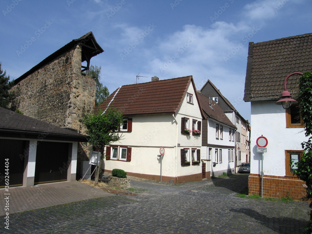 Fachwerkstadt Butzbach im Wetterau Hessen  Stadtmauer in Mauerstraße