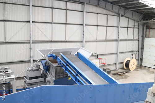Waste disposal sorting conveyors ecology