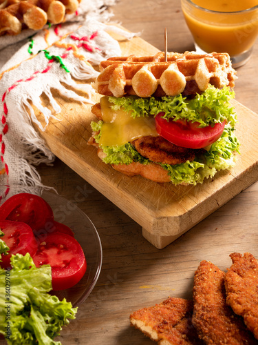 WAFFLE SANDWICH
