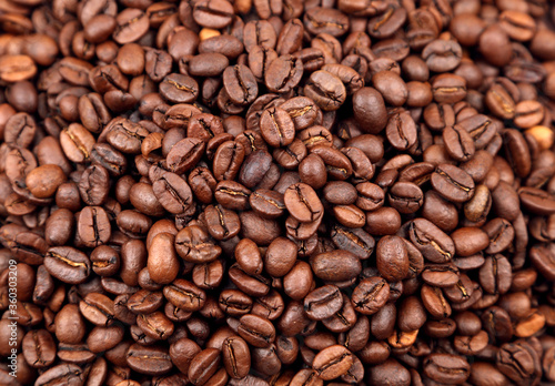 Roasted coffee beans