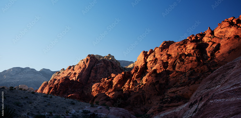 Fototapeta premium landscape photo of red rock canyon national park in nevada at sunset