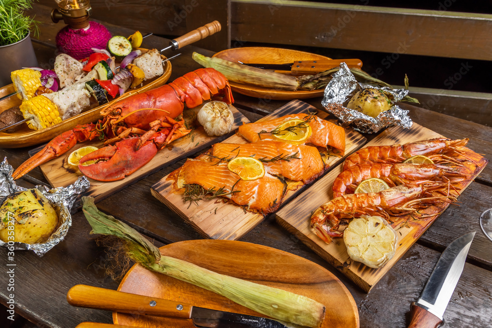 シーフードバーベキュー　Wood Plank barbecue of seafood 