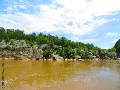 hiking potomac river great falls