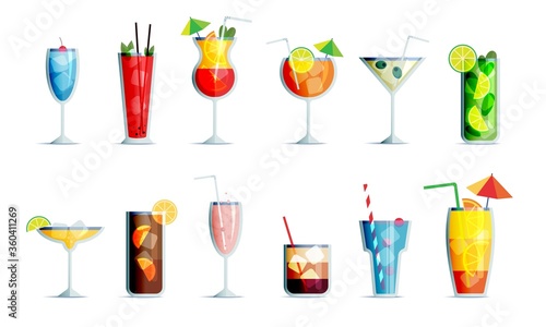 Alcohol drinks icon set in trendy flat design style. Popular cocktails for design menu, posters, brochures for cafe, bar.
