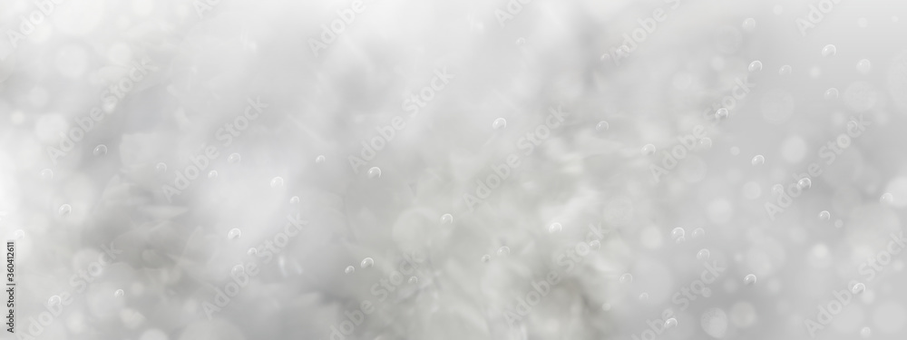 水滴、雨とグレーの曇のバックグラウンド 水滴、雨とグレーの曇のバックグラウンド