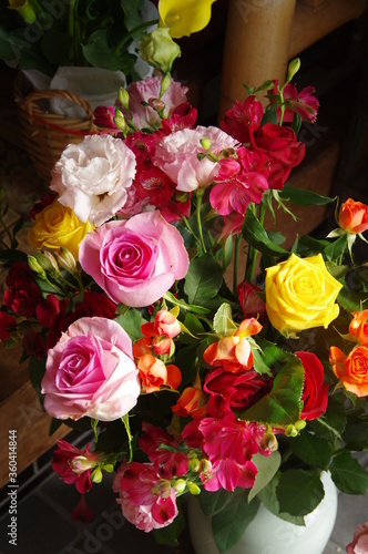 玄関に飾った薔薇の花