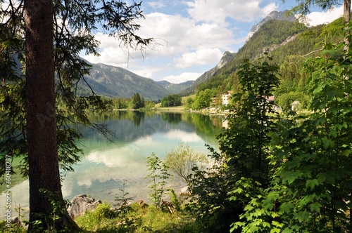 Fototapeta Naklejka Na Ścianę i Meble -  Der Hintersee in Ramsau-Berchtesgaden