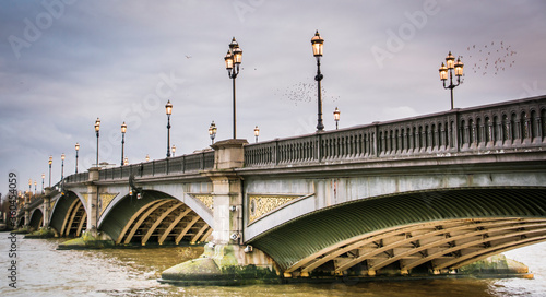 Canvas Print London- Battersea Bridge over the River Thames, linking Battersea with Chelsea a