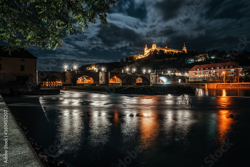 Würzburg bei Nacht