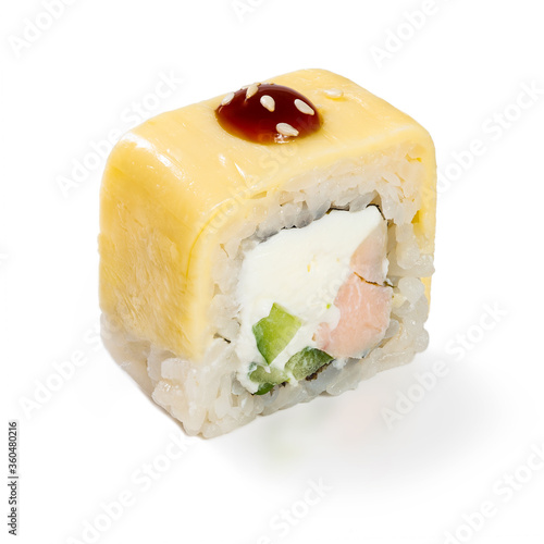 Obraz na płótnie Japanese cuisine. Seafood, vegetables and meat. Sushi roll isolated on a white background. Ready for use. Taste of fresh food w salonie
