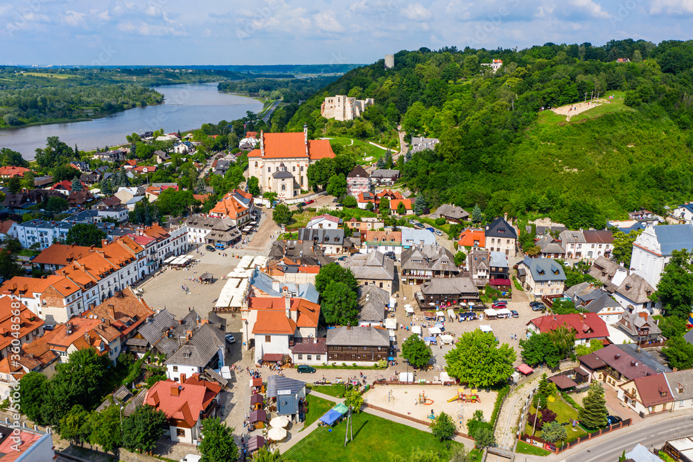 Obraz premium Widok z lotu ptaka na Kazimierz Dolny