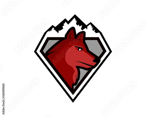 Diamond mountain wolf