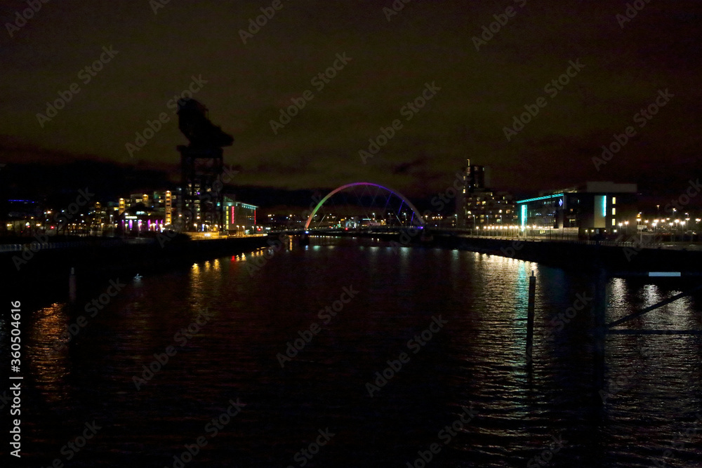 view from the bells bridge, glasgow