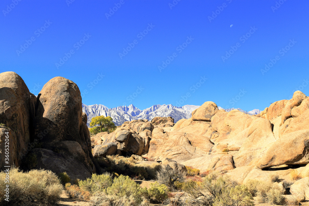 Alabama Hills with Sierra Nevada in the background Alabama Hills with Sierra Nevada in the background