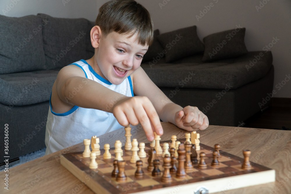 A fun game with children in chess