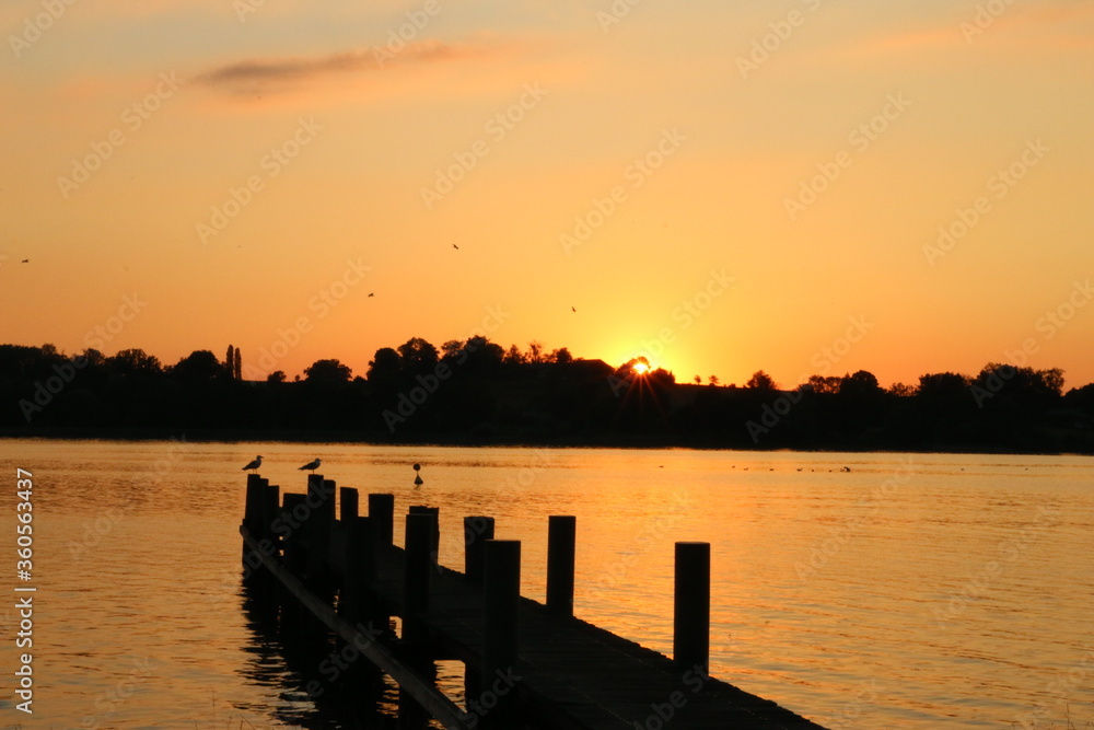 Obraz premium Sonnenaufgang am Chiemsee