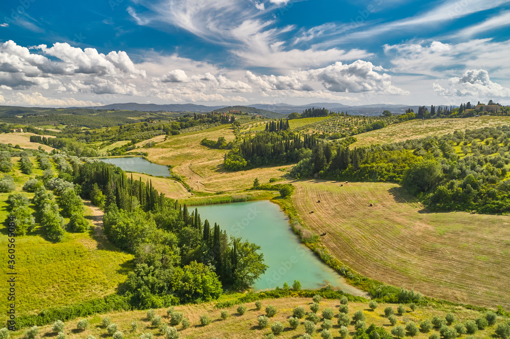 panoramic view of tuscany countryside in italy