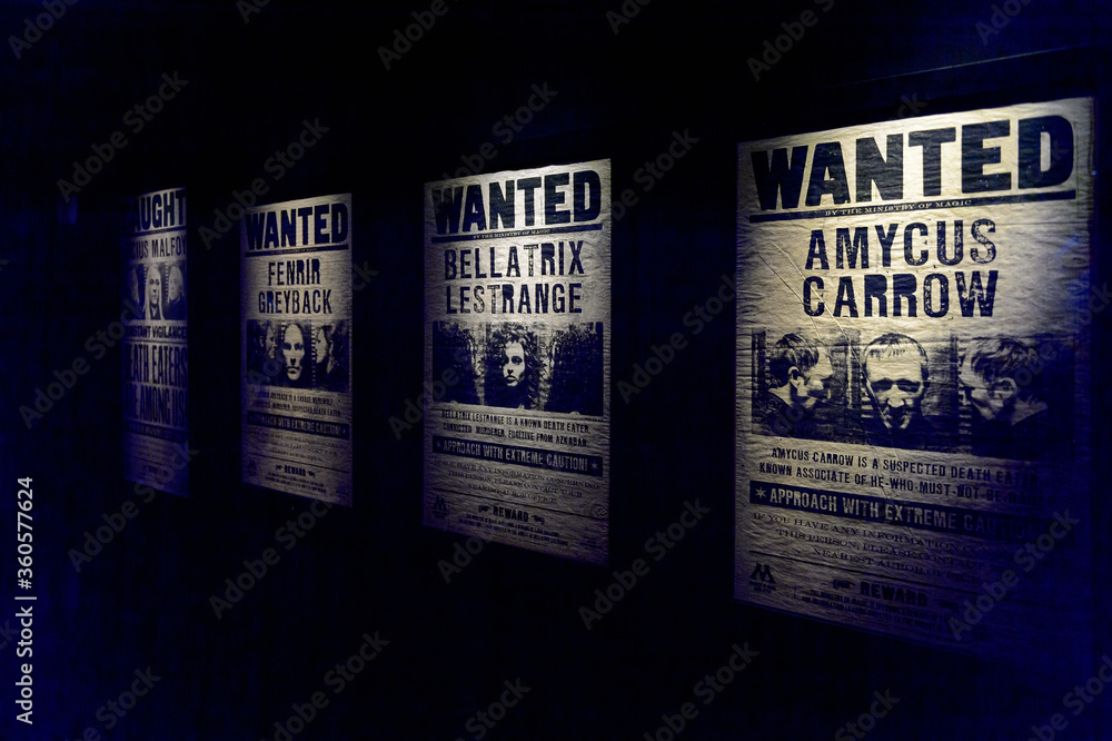 Fototapeta premium MADRID, SPAIN - NOV 22, 2017: Wanted criminals, Wizarding world of Harry Poter experience in Madrid, Spain