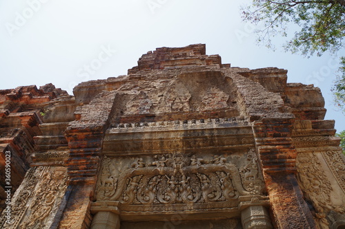 カンボジア　世界遺産ロリュオス遺跡群　プリア・コー photo