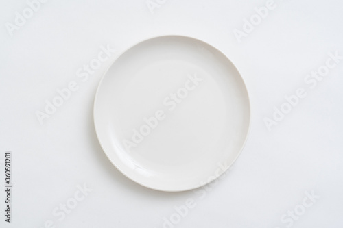 白い丸皿