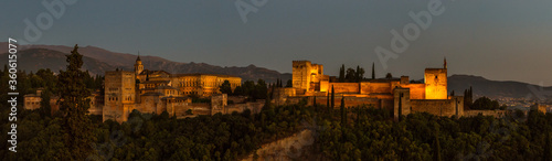 Obraz na płótnie Evening panoramic view of Alhambra. Andalusia, Spain w salonie