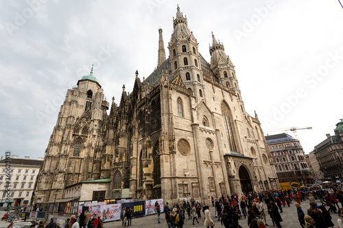 Canvas Print Esterno del duomo di S. Stefano a Vienna- Austria