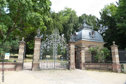 Gartentor Rosengarten Darmstadt Rosenhöhe Pförtnerhäuschen