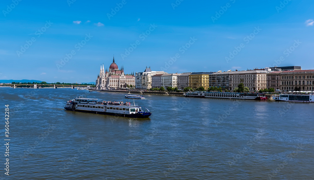 Naklejka premium A view across the River Danube from the 
