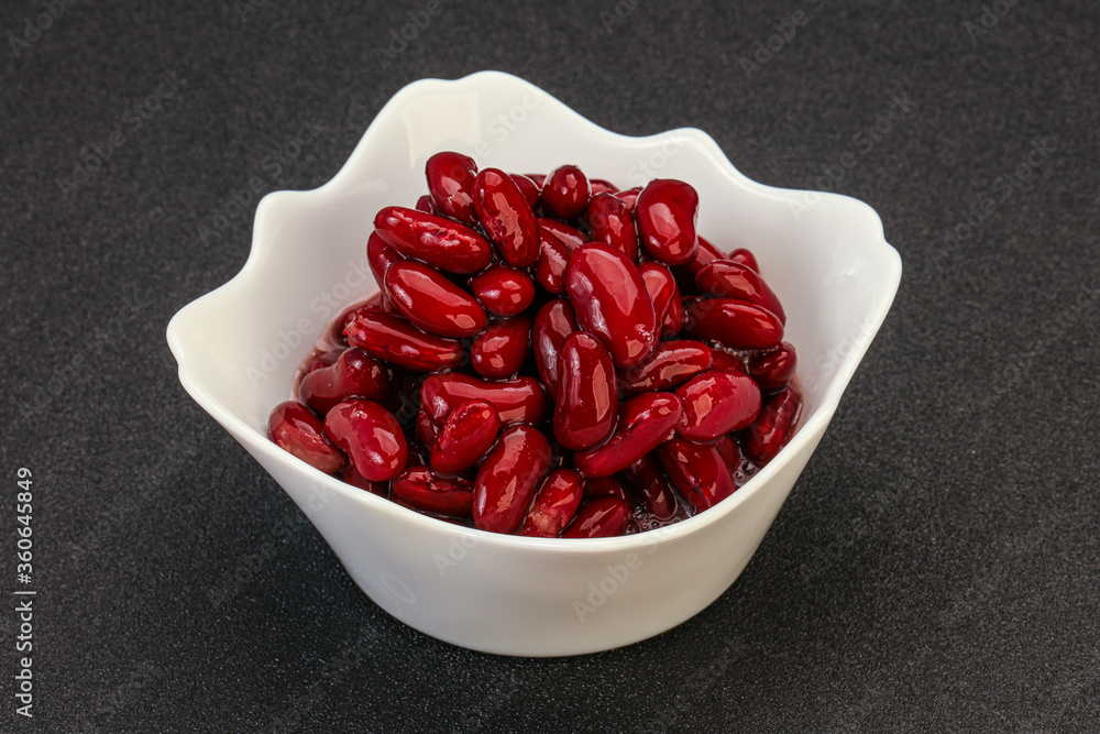 Red baked kidney in the bowl Red baked kidney in the bowl